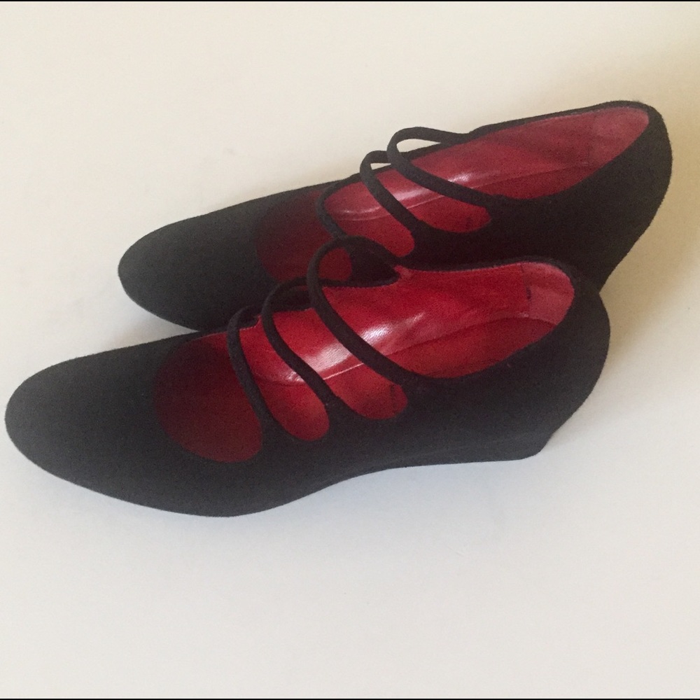 Italian Rue du Jour Black Suede Shoes Wedge Heels - Picture 3 of 3